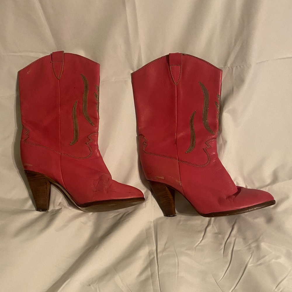 Chic Vintage Hot Rosy Pink Heeled Western Boots